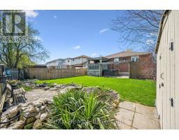 4 PEARTREE CRESCENT - 39