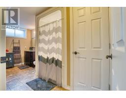 145 KROTZ STREET W - 22