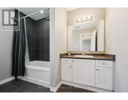 43 CAPTAIN MCCALLUM DRIVE - 20