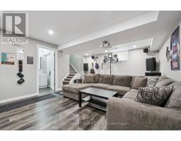 43 CAPTAIN MCCALLUM DRIVE - 28
