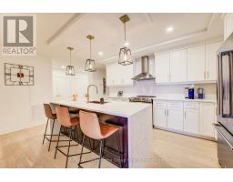 1201 - 71 WYNDHAM STREET S - 9