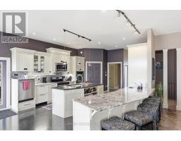 225 JOHN STREET S - 19