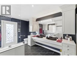 225 JOHN STREET S - 27