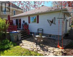 353 QUEEN STREET E - 38