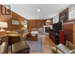 469 GRANDVIEW ROAD - 38