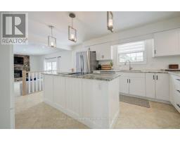 33 TOWER ROAD - 13