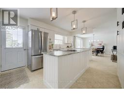 33 TOWER ROAD - 16