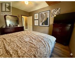 605 7TH AVENUE - 27