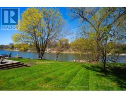 290 SAUGEEN STREET - 13