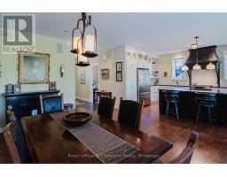 290 SAUGEEN STREET - 21