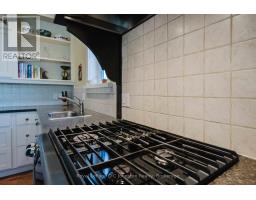 290 SAUGEEN STREET - 26