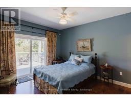 290 SAUGEEN STREET - 32