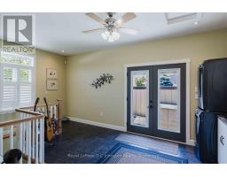 290 SAUGEEN STREET - 37