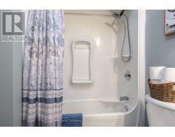 256 HURON STREET - 15