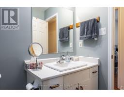 256 HURON STREET - 16