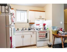 256 HURON STREET - 23
