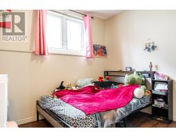 256 HURON STREET - 27