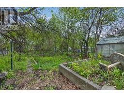 121 ELIZABETH STREET - 11