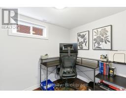 52 AVONDALE AVENUE - 27