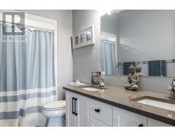 135 EGAN AVENUE - 16
