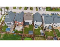 98 KAY CRESCENT - 34
