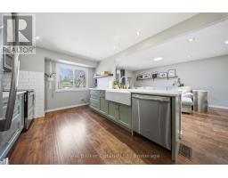 58 LEACOCK AVENUE - 17
