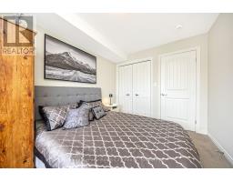 19B GUTHRIE LANE - 22