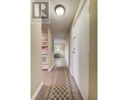 303 - 4 AVALON PLACE - 3