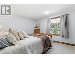 32 SUNSET DRIVE - 25