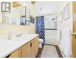220 SHADYWOOD CRESCENT - 12