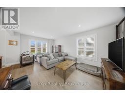 300 HUTTON STREET E - 16