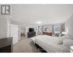 300 HUTTON STREET E - 22