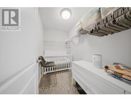 300 HUTTON STREET E - 24