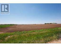 8233 SIDEROAD 30 ROAD - 7