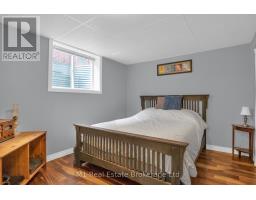 79 SPENCER DRIVE - 21
