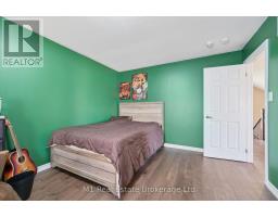 135 FARLEY ROAD - 17