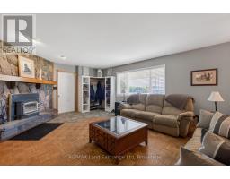 696 JOSEPHINE STREET N - 11