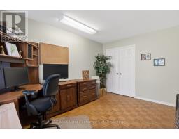 696 JOSEPHINE STREET N - 16