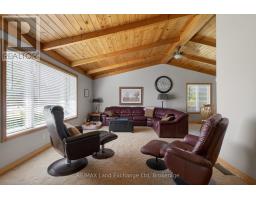 696 JOSEPHINE STREET N - 19