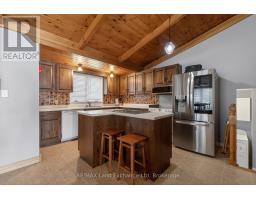 696 JOSEPHINE STREET N - 24