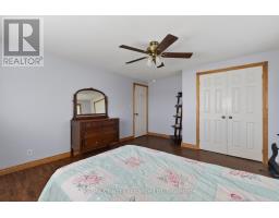 696 JOSEPHINE STREET N - 35