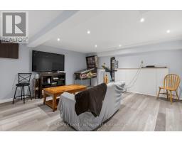 696 JOSEPHINE STREET N - 42