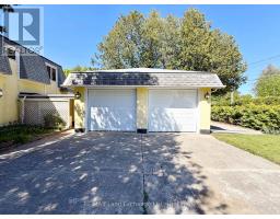 66 CHANTRY VIEW DRIVE - 34