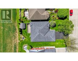 580 MAPLE AVENUE N - 5