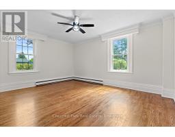 1663 5TH AVENUE E - 12