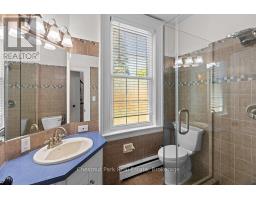 1663 5TH AVENUE E - 16