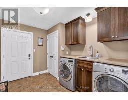 125 FRANCES STREET E - 10