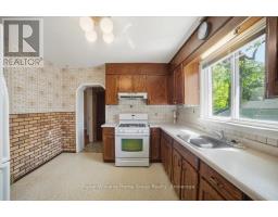 34 CLIFTONVALE AVENUE - 17