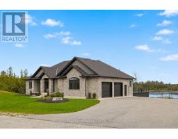 150 LOUISE CREEK CRESCENT - 2