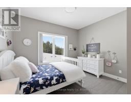 150 LOUISE CREEK CRESCENT - 37
